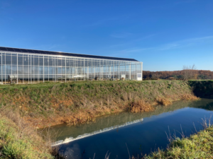 Inicio del seguimiento del innovador invernadero agrivoltaico del GAEC Couderc (Dordoña, Francia)